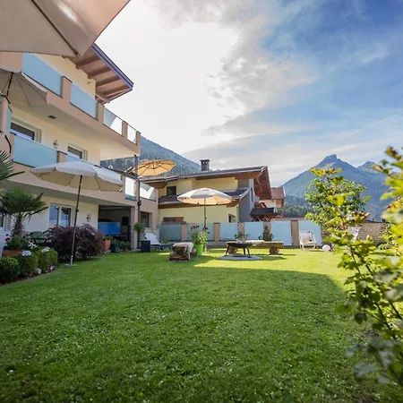 Hitchcock Apartment Stubai Neustift im Stubaital Exterior photo